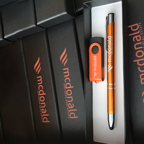 Custom Executive Pen Gift Set with 8GB Flash Drive